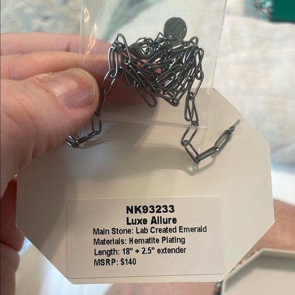 Bomb Party May 2025 Emerald Necklace - Picture 3 of 3